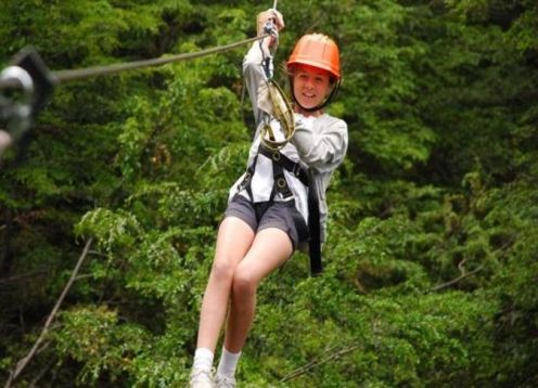Canopy en el Cerro López desde Bariloche. Bariloche, ARGENTINA