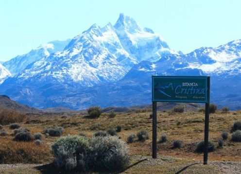 Navegación al Glaciar Upsala y Aventura Patagonia a la Estancia Cristina. El Calafate, ARGENTINA