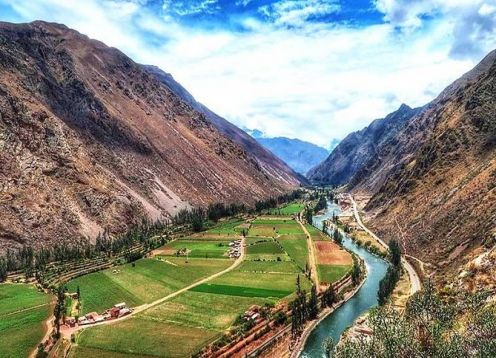 Excursion al Valle Sagrado y Machu Picchu de 2 dias y 1 noche. Cusco, PERU